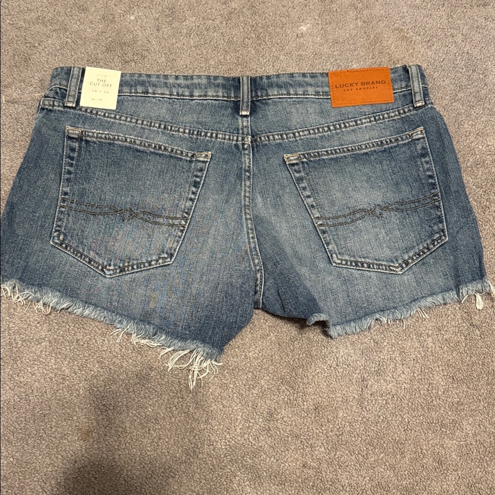 NWT Lucky Brand Classic Denim Shorts - Picture 2 of 3